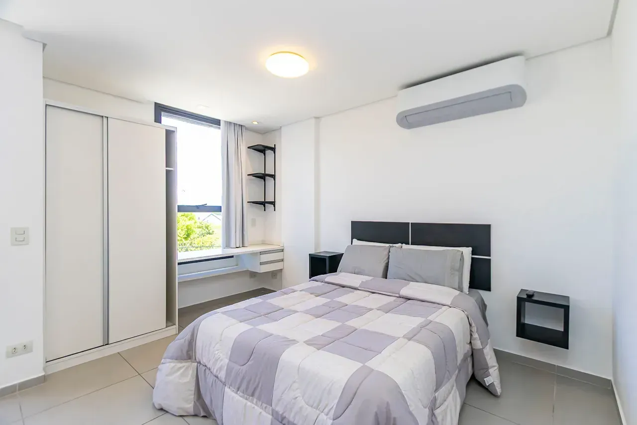 Apartamento amueblado de 36 m² con dormitorio y escritorio — photo 23