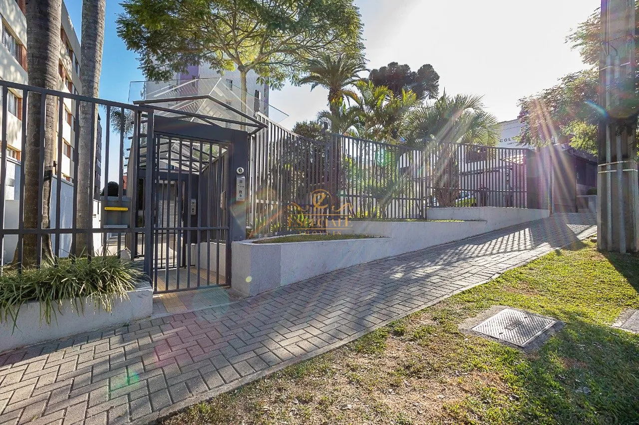 167 m² apartment with a grill on the balcony and a bathtub — photo 57