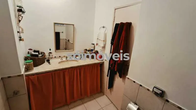 3-bedroom apartment with a washing machine — photo 16
