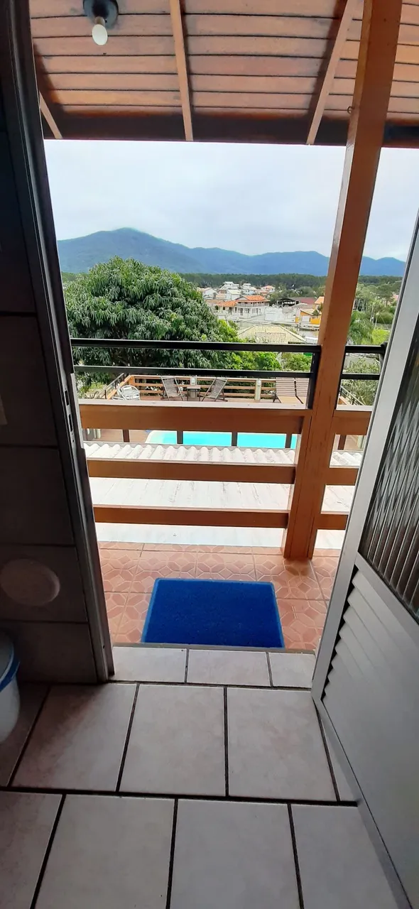 2-bedroom apartment with a mountain view in Florianópolis — photo 7