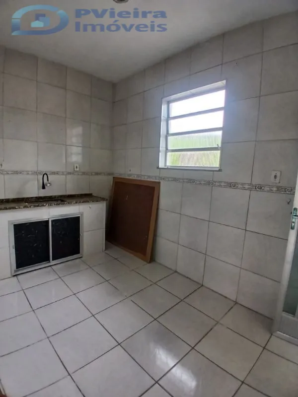 2-bedroom apartment with a mountain view — photo 6
