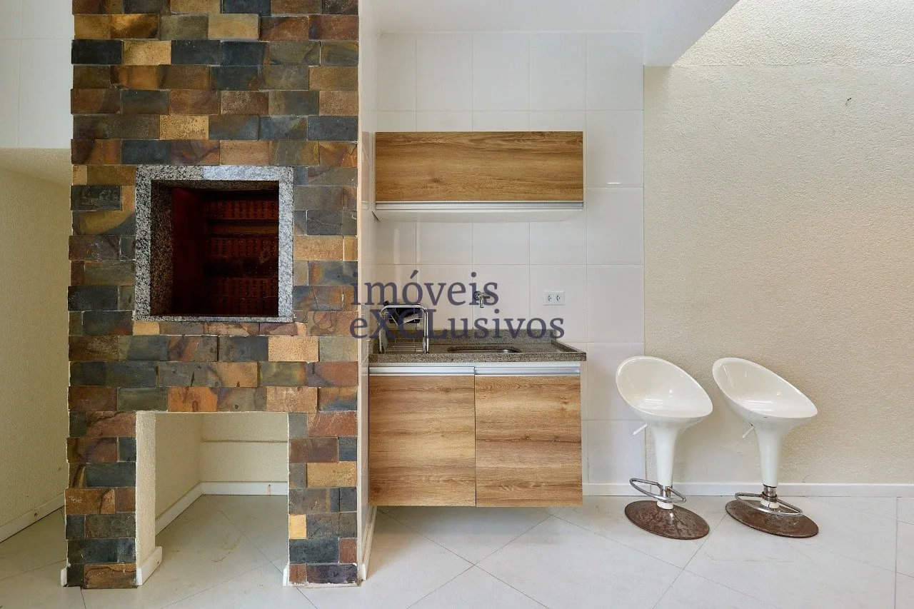 House with 3 en-suite bedrooms and 500 m², 3 parking — photo 28
