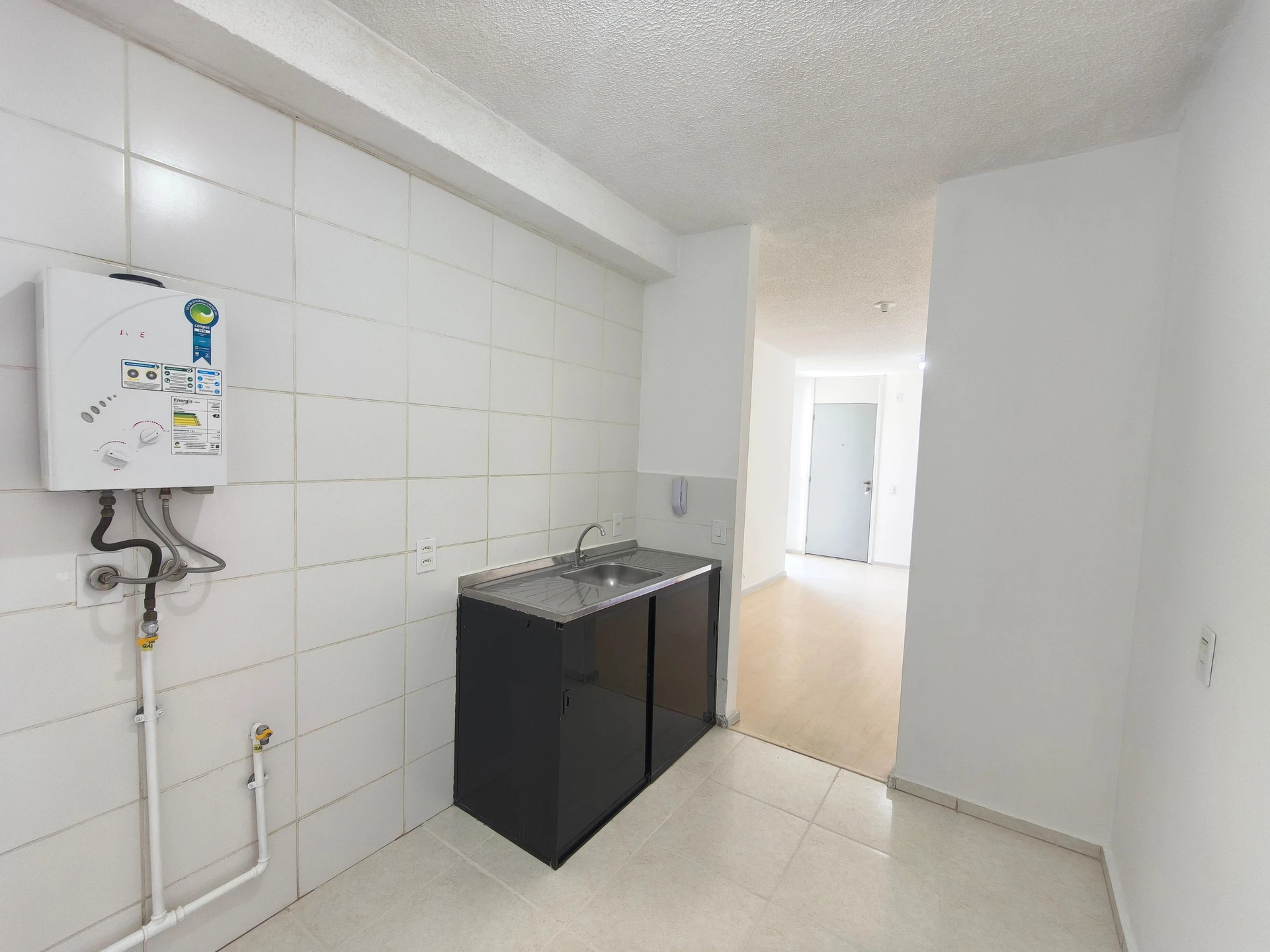 Apartamento de 2 quartos em condomínio com piscina — photo 5