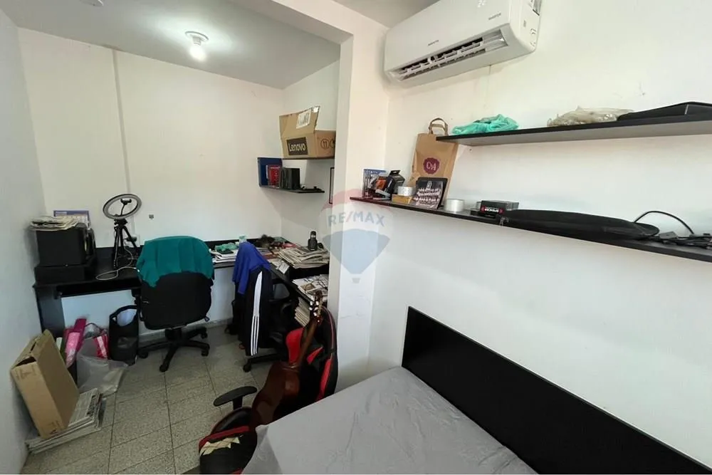 Furnished 4-bedroom apartment with 2 baths and 183 m² — photo 27