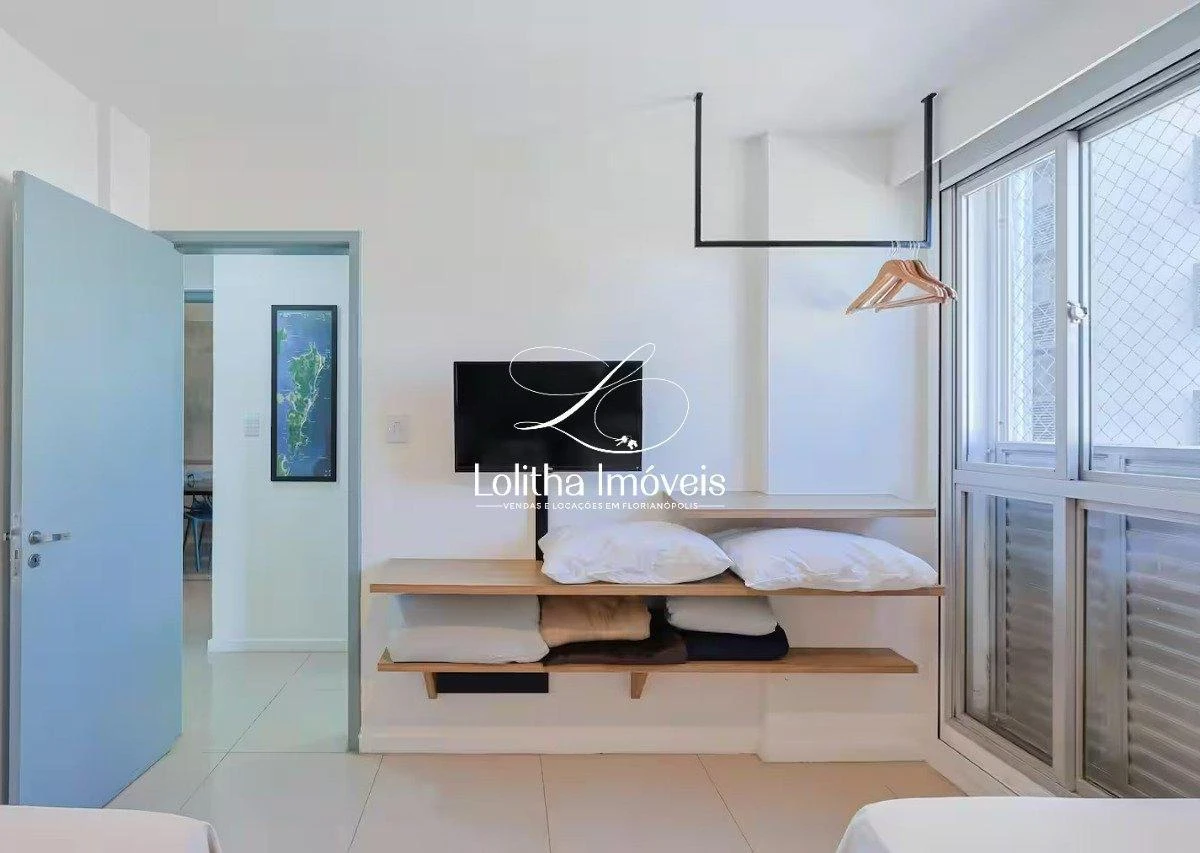 Furnished apartment, 59 m², with a home office — photo 14