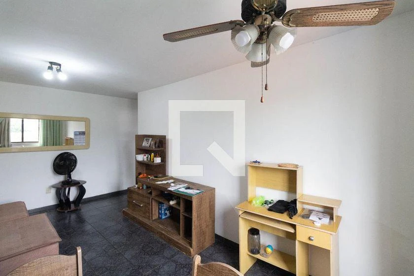2-bedroom apartment with a home office — photo 24