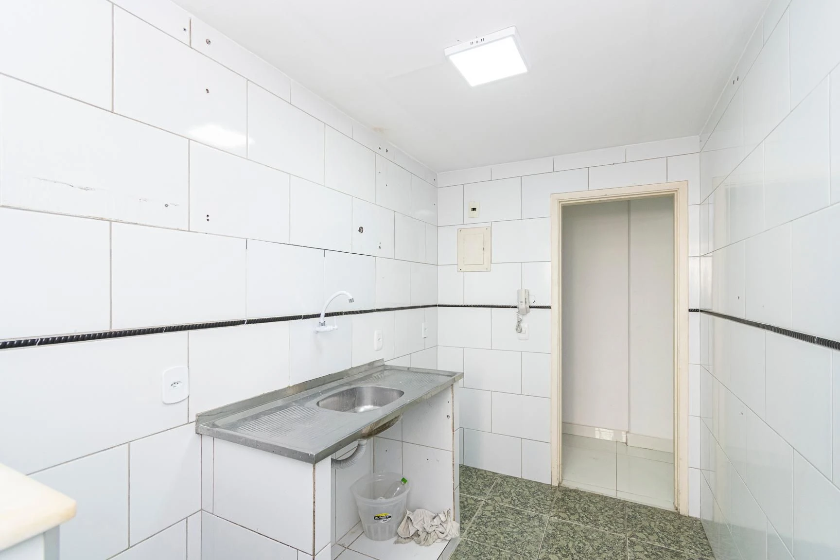 Apartamento de 2 quartos em condomínio com academia — photo 32