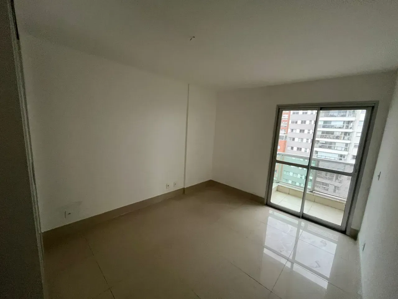 Rental apartment with 2 bedrooms and 1 parking spot — photo 7