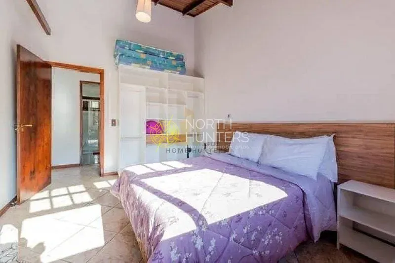 Casa com 4 dormitórios, 2 suítes e churrasqueira na varanda — photo 13