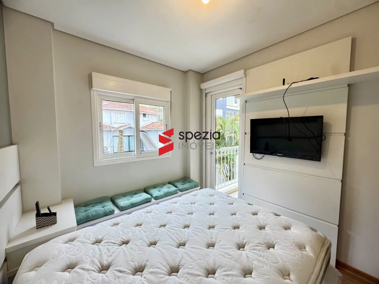 Рабочее место и 2 спальни: квартира 52 м² — photo 18