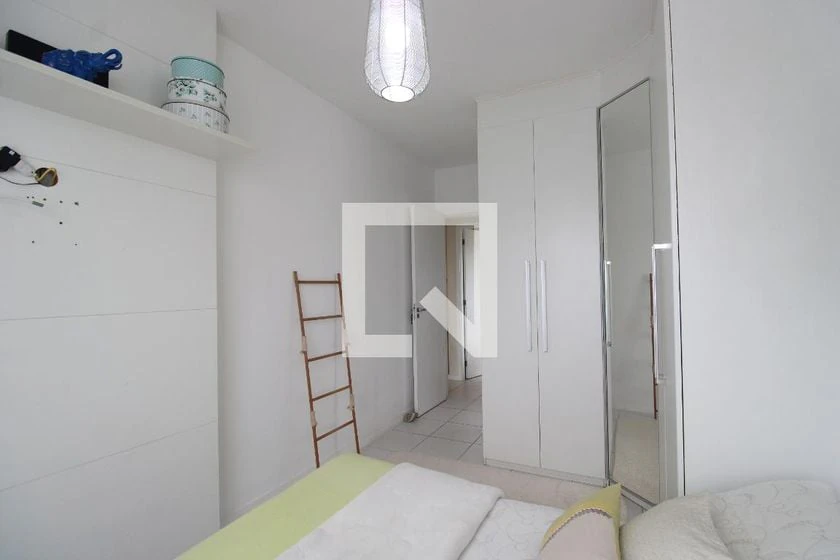 Furnished apartment, 83 m², with a glass-enclosed balcony — photo 45