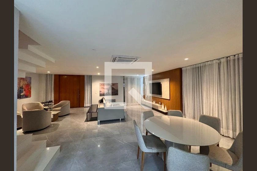 Rental house with 4 suites and 450 m² — photo 21