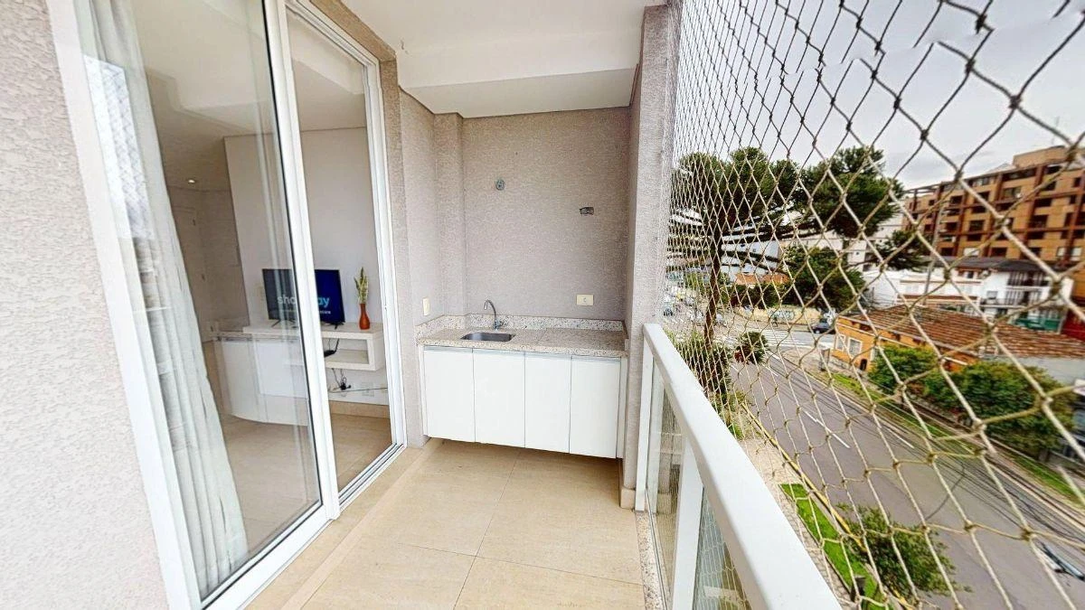 One-bedroom apartment with floor-to-ceiling windows — photo 25