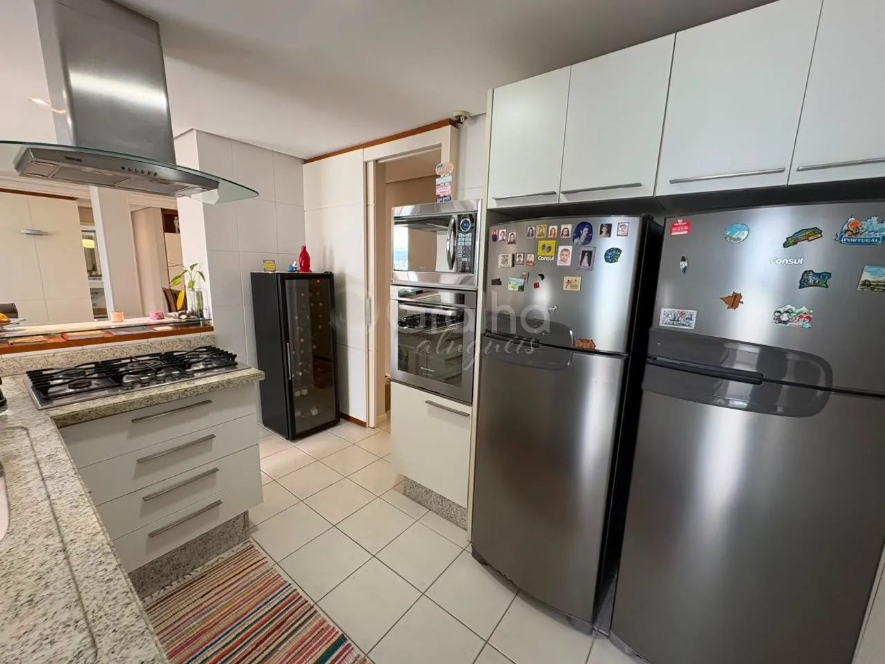 Furnished 3-bedroom apartment with an open-plan kitchen — photo 8