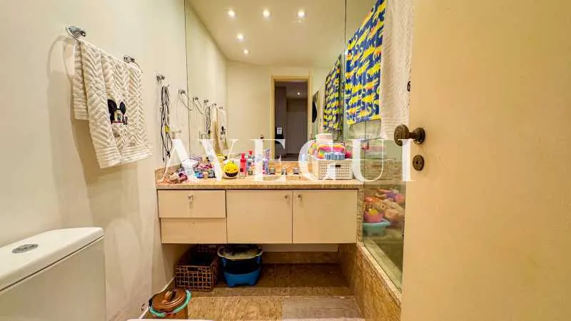 Apartamento mobiliado com cozinha aberta e fogão a gás — photo 21