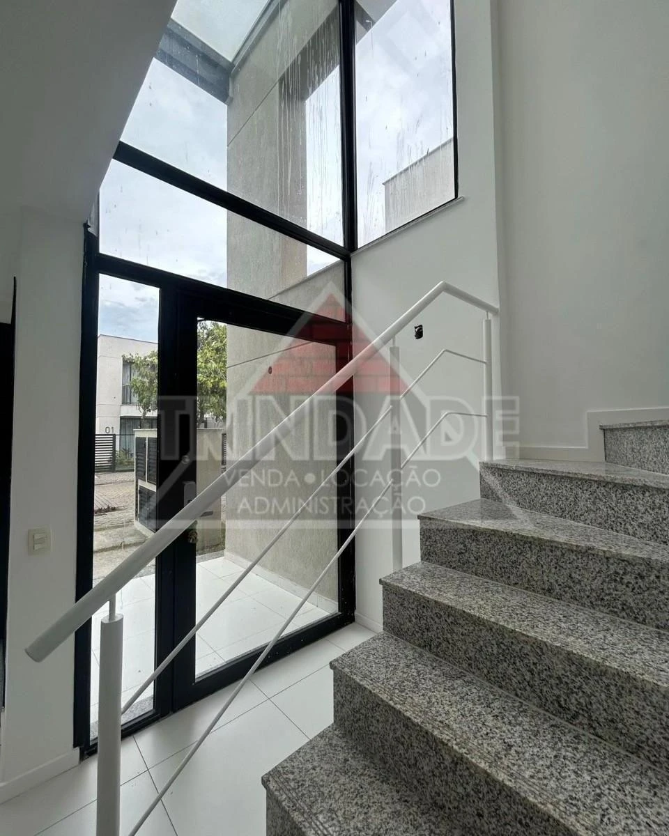 Casa duplex de 3 suítes com cozinha americana e piscina — photo 12