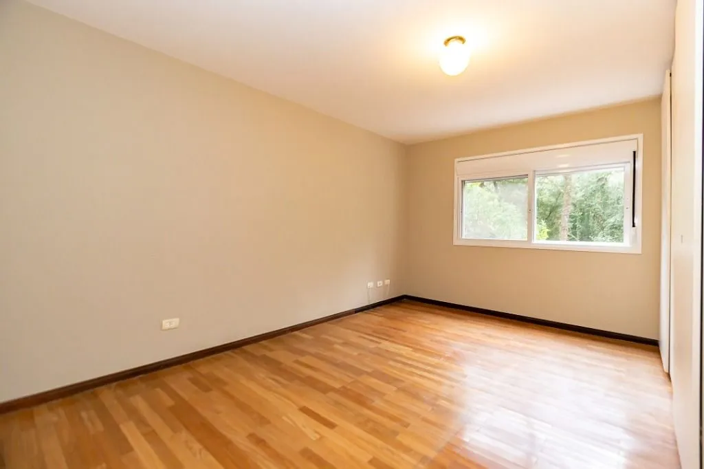 Casa industrial sin amueblar con 3 dormitorios y 890 m² — photo 44