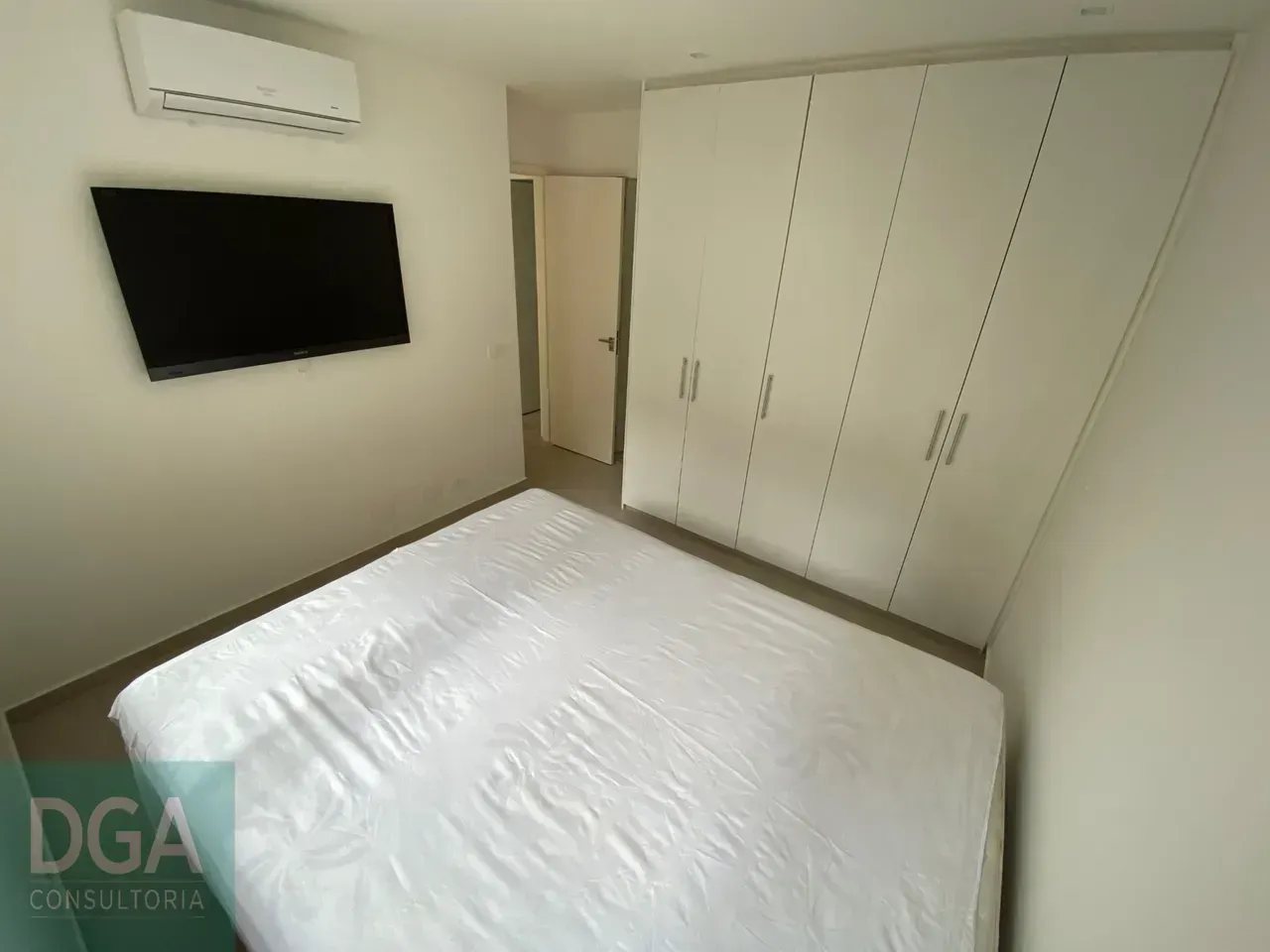Furnished apartment with 2 bedrooms and washing machine — photo 7
