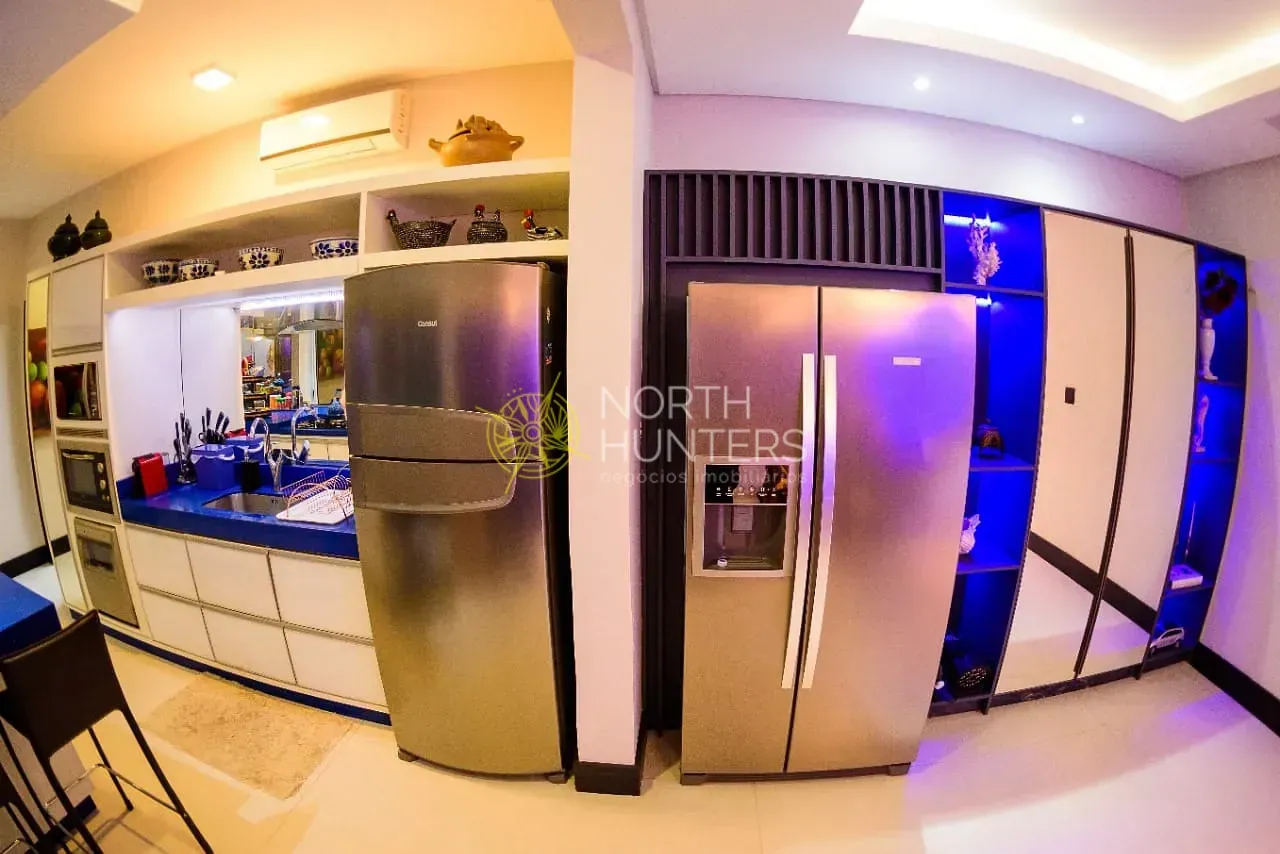 Casa con 5 dormitorios y cocina de concepto abierto — photo 35