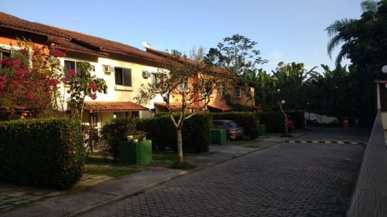 Casa com 3 quartos e cozinha separada com fogão a gás — photo 2