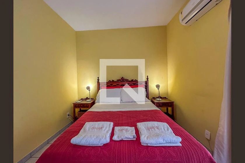 1-bedroom apartment with 2 bathrooms and a balcony — photo 4