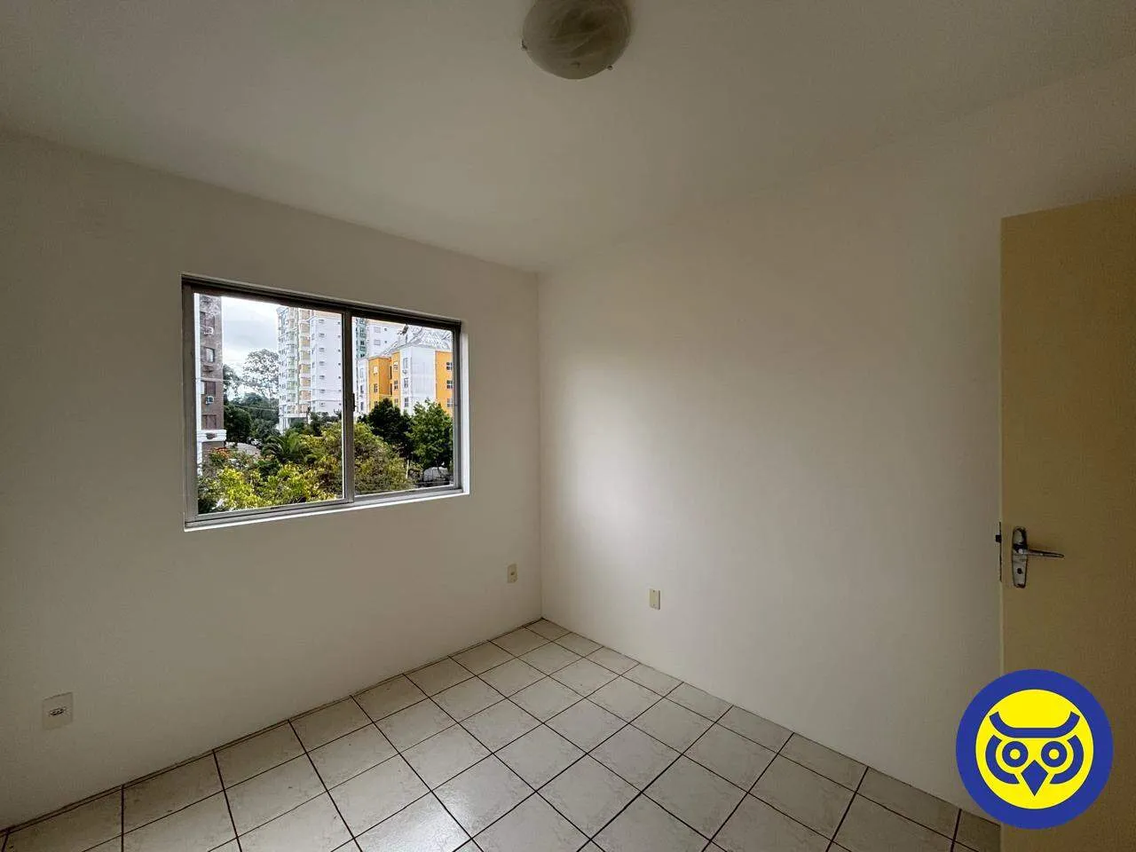 Rental apartment with 2 bedrooms and a private garden — photo 15
