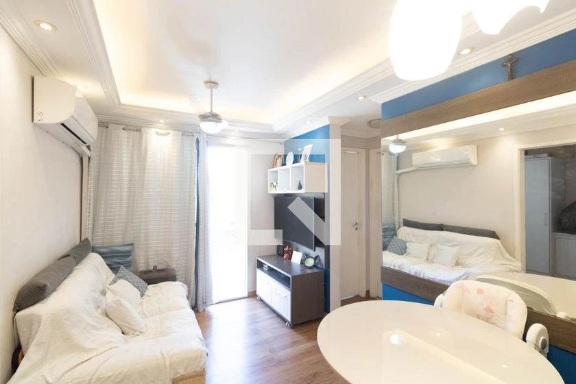 Рабочее место и 3 спальни: квартира 50 м²