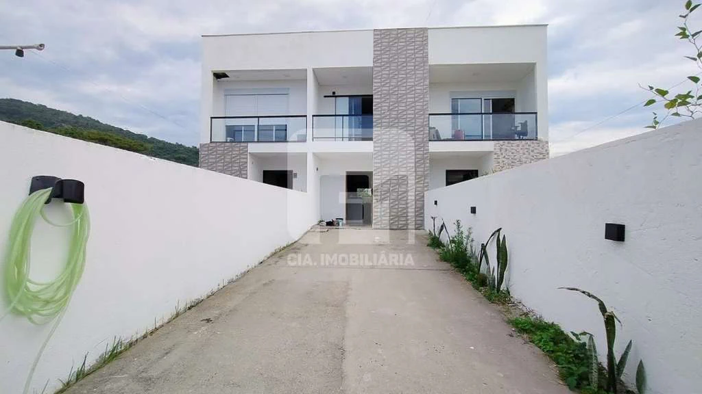 3-bedroom house with 2 suites and 250 m² — photo 3