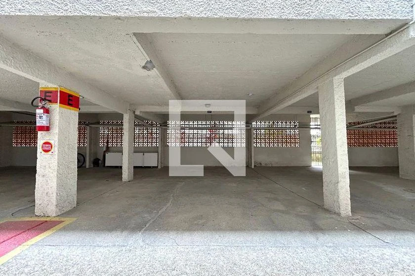 Furnished apartment, 86 m², with a walk-in closet — photo 39