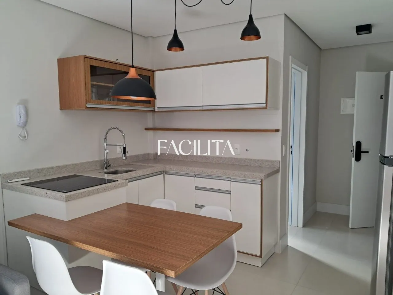 31 m² furnished studio with open-plan kitchen — photo 8