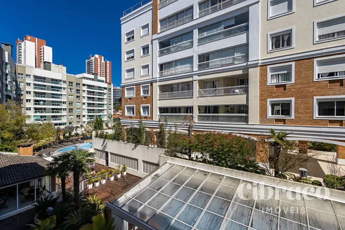 Apartamento de 106 m² com 3 quartos e churrasqueira na sacada — photo 5