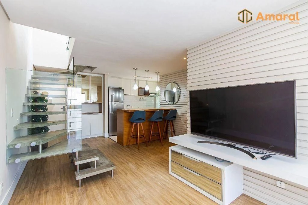 Меблированная квартира с 2 спальнями и 2 местами 228 м²
