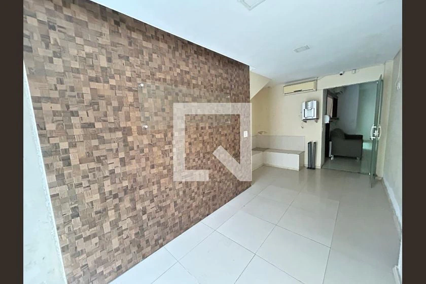 Casa para alugar sem mobília com 4 quartos e 1 banheiro — photo 9