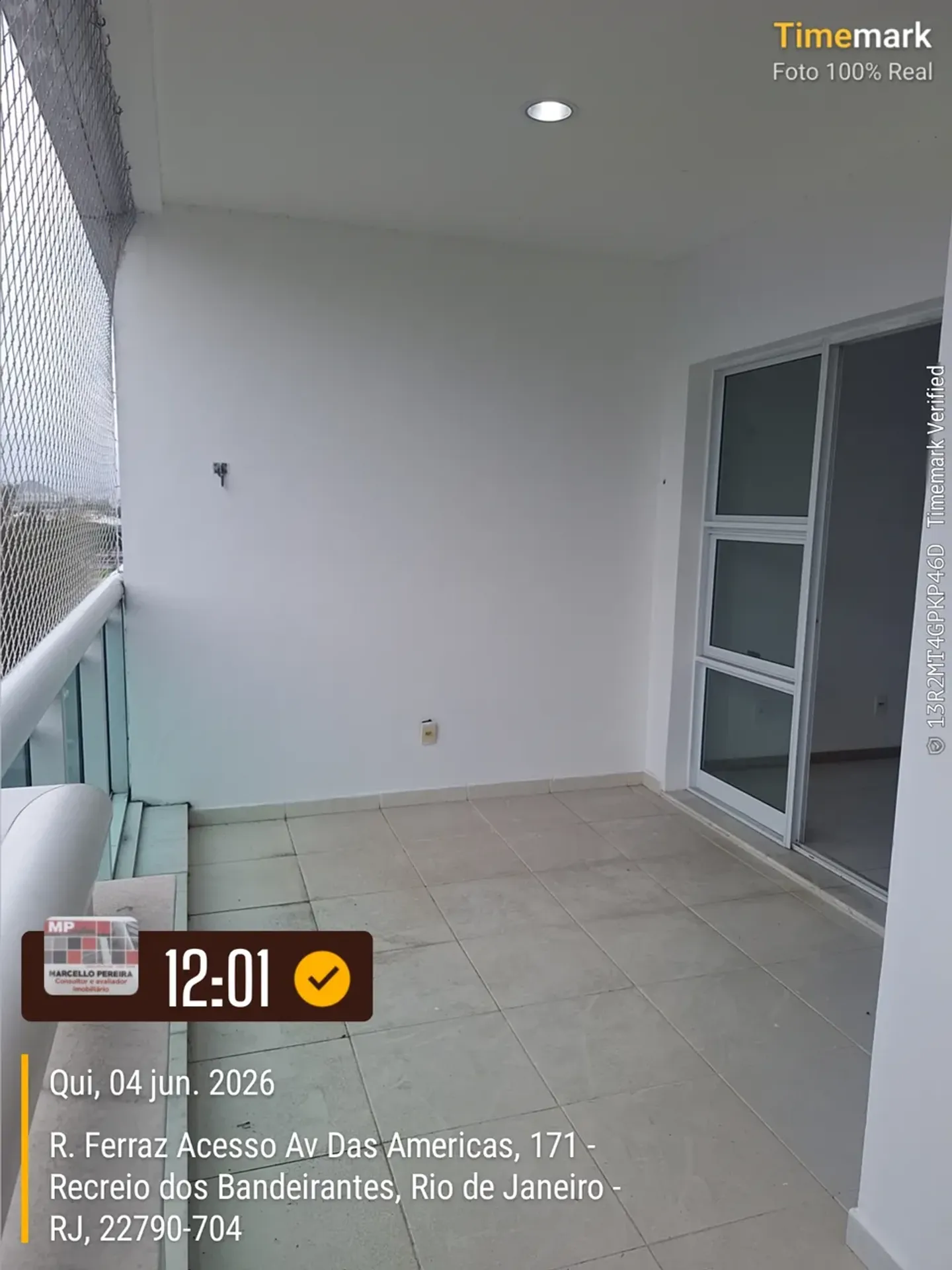 Furnished duplex penthouse with balcony and built-in grill — photo 10