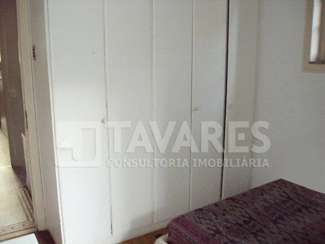 259 m² house with 5 bedrooms and a balcony grill — photo 27