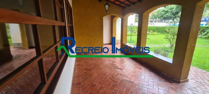 665 m² house with 5 bedrooms, 3 en-suites and 15 parking — photo 5