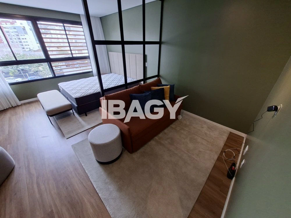 30 m² apartment with 1 bedroom and tall windows — photo 38