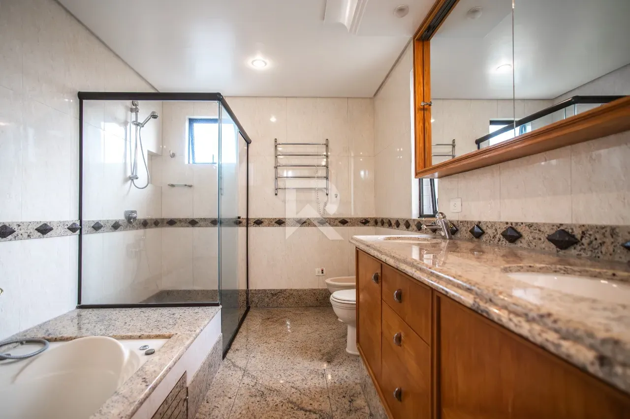 Apartamento de 4 dormitorios, 250 m², 4 baños y 4 plazas — photo 29