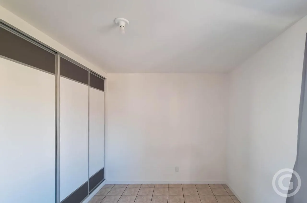3-bedroom apartment, 1 with its own bathroom, 104 m² — photo 8