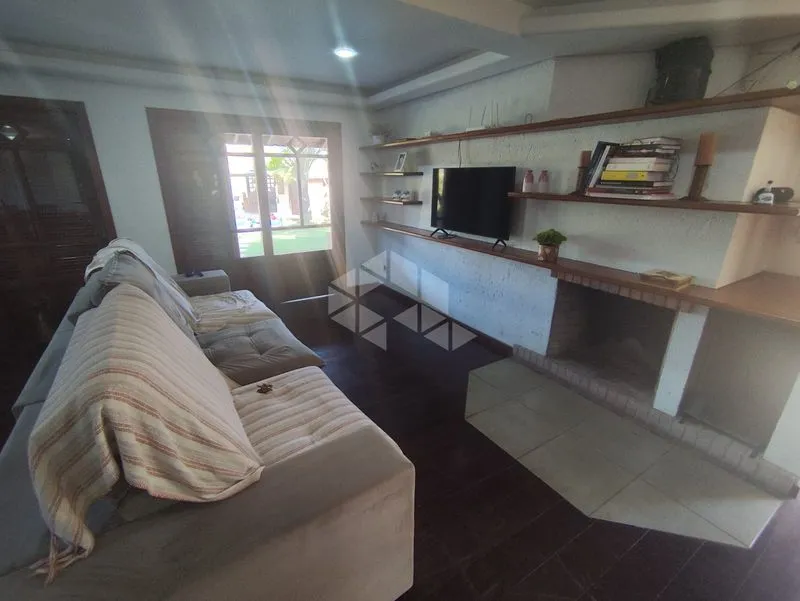 Мебльований будинок з 4 спальнями-сюїтами та садом 240 м² — photo 24