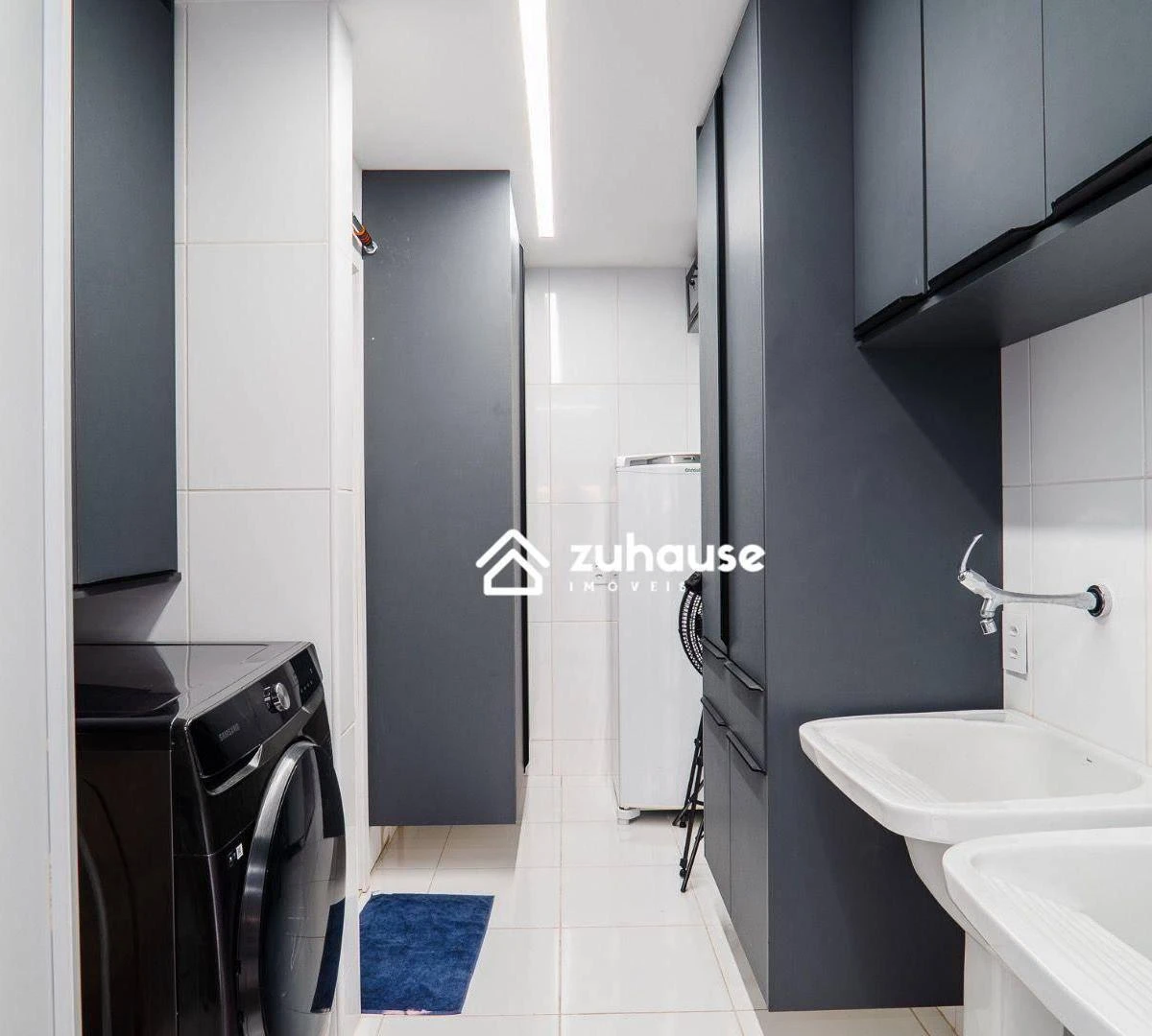 Duplex furnished penthouse 600 m² with 4 en-suite and parking — photo 17