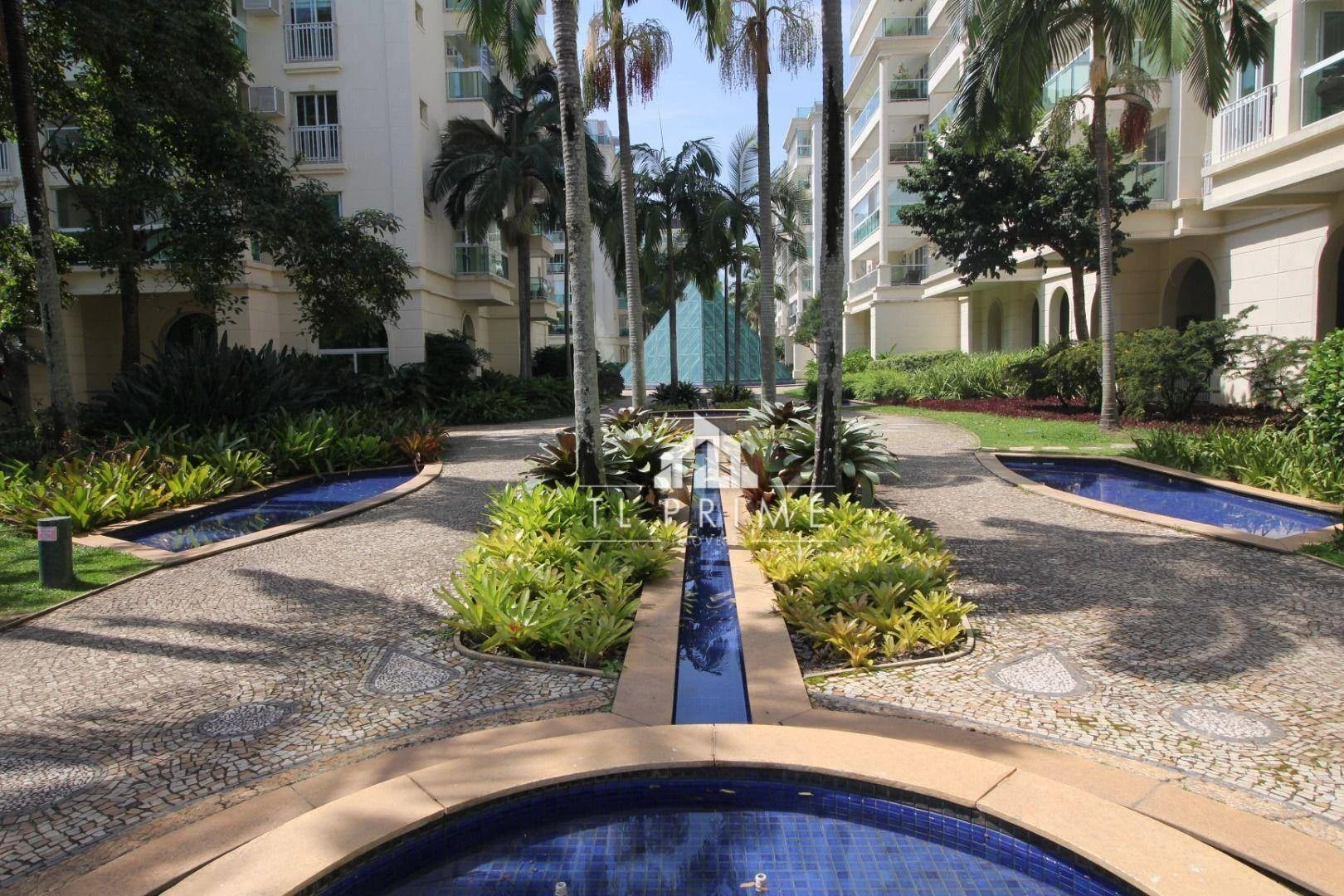 Furnished apartment, 99 m², with a private pool — photo 7