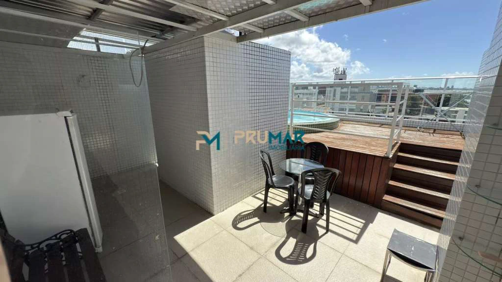 Furnished apartment with pool access and 1 en-suite — photo 5