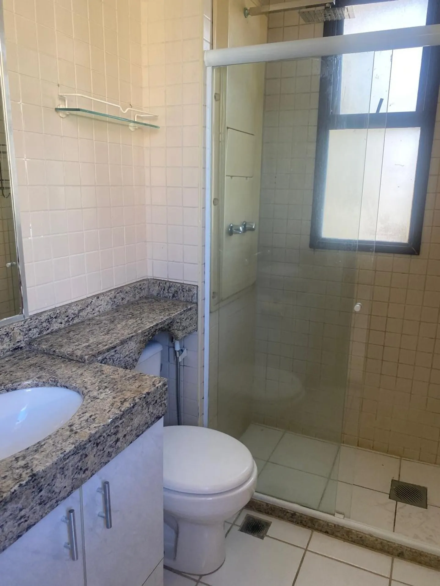 Furnished apartment with 3 bedrooms and 3 bathrooms — photo 73