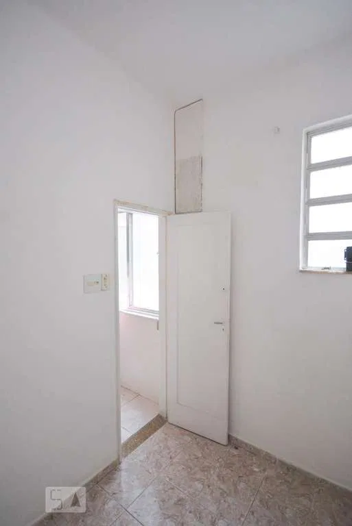 Apartamento com 2 quartos, 1 suíte e 2 banheiros — photo 31