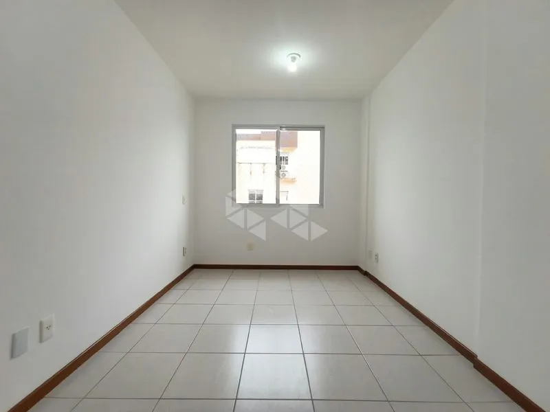2-bedroom apartment in a building with a gym — photo 17