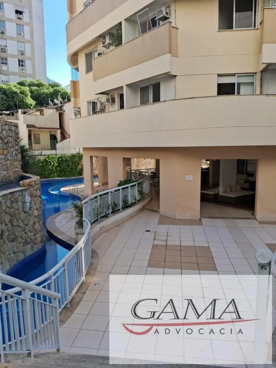 Apartment with 3 bedrooms and an enclosed balcony — photo 10