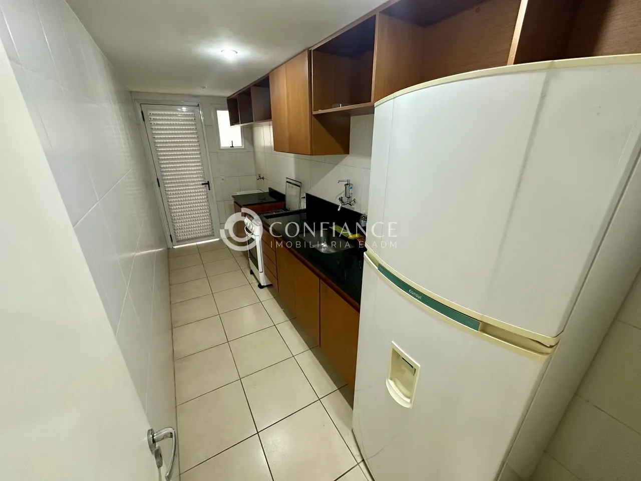 2-bedroom apartment with 2 bathrooms and a balcony — photo 30