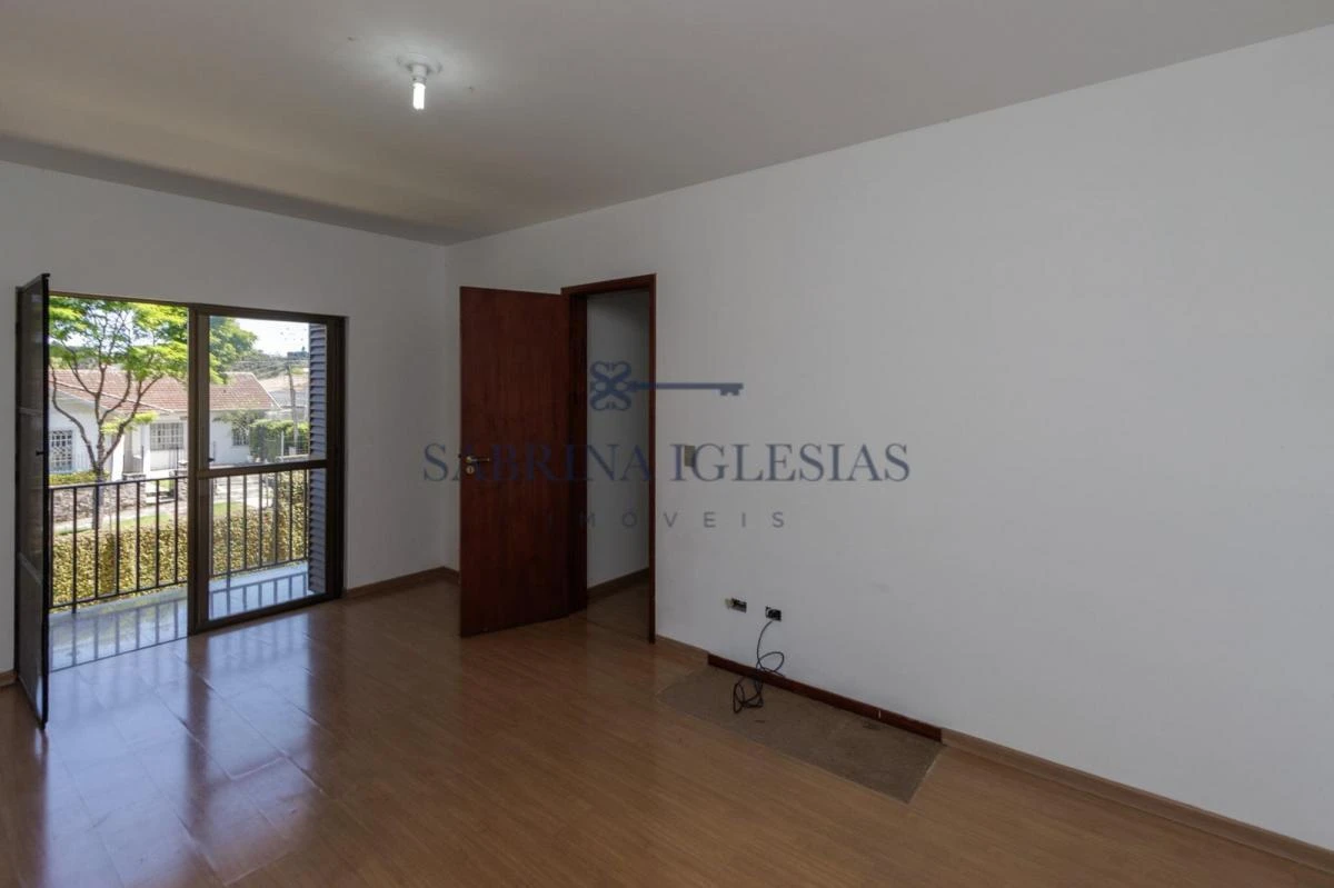 4-bedroom house with a grill on the balcony in Curitiba — photo 45