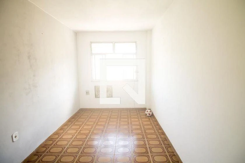 2-bedroom apartment in a building with a pool — photo 16
